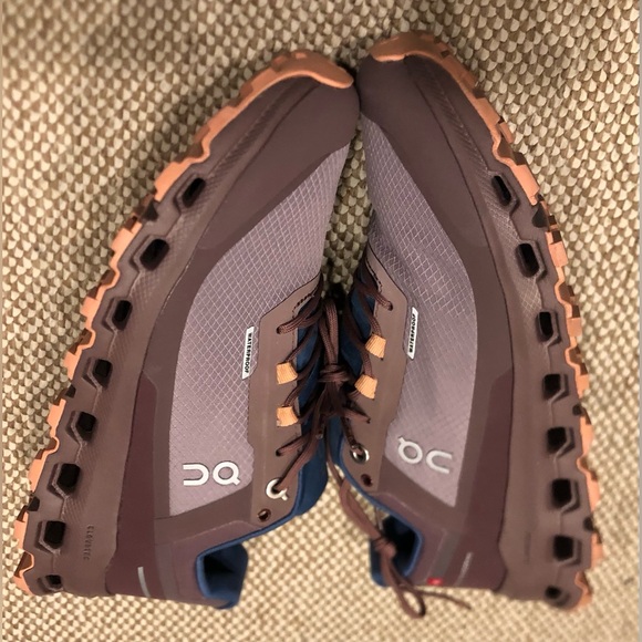 On  Cloudvista Waterproof Trail Running Shoes - Picture 10 of 16